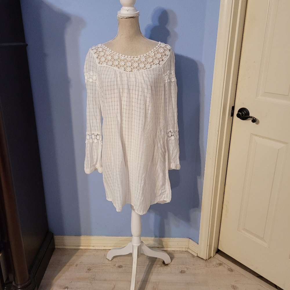 Hannah Medium Womens Blouse